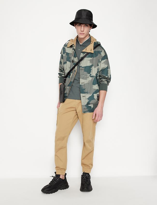 Polo collo alla coreana
