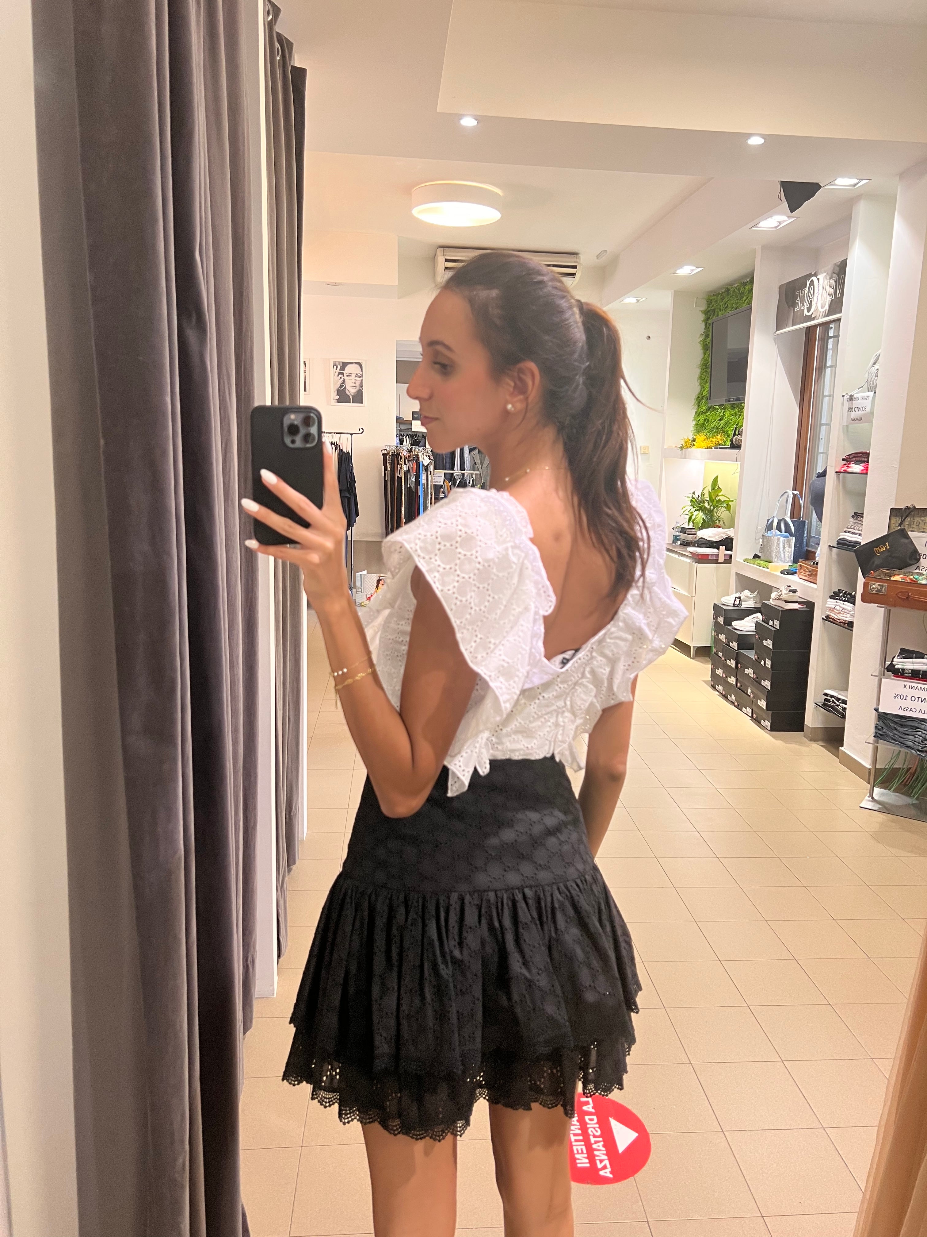 Top in pizzo sangallo