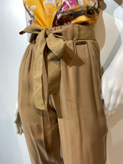 Pantalone con cintura
