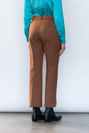 Pantalone a trombetta con spacco