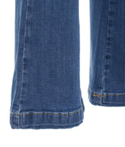 Jeans a trombetta