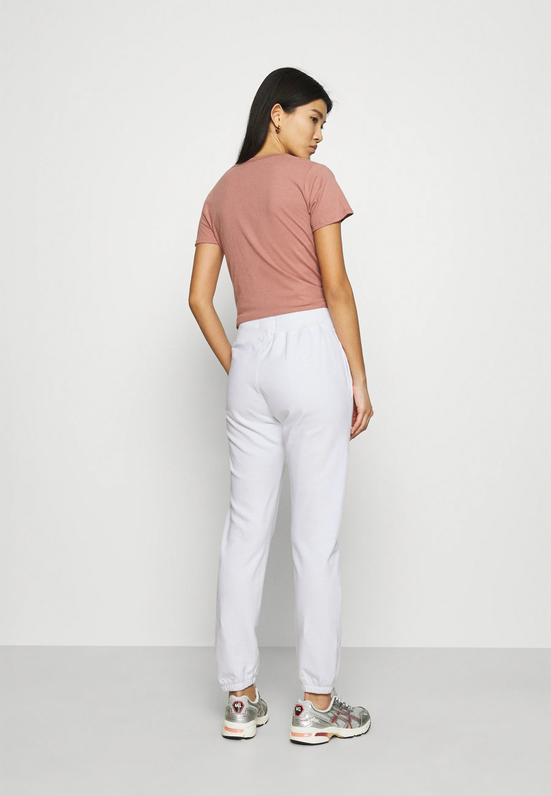 Pantaloni in cotone con patch