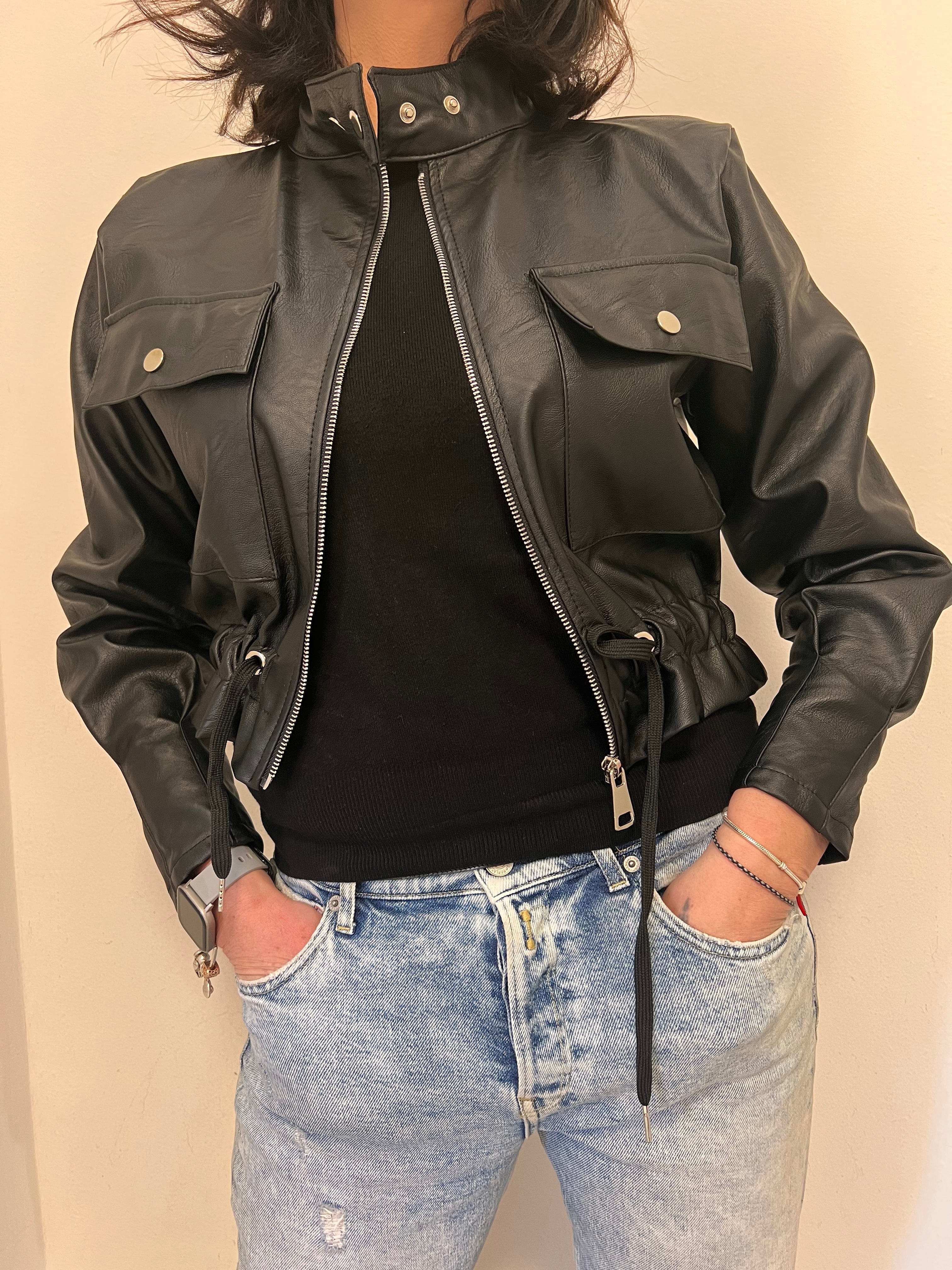 Giubbino cropped con coulisse