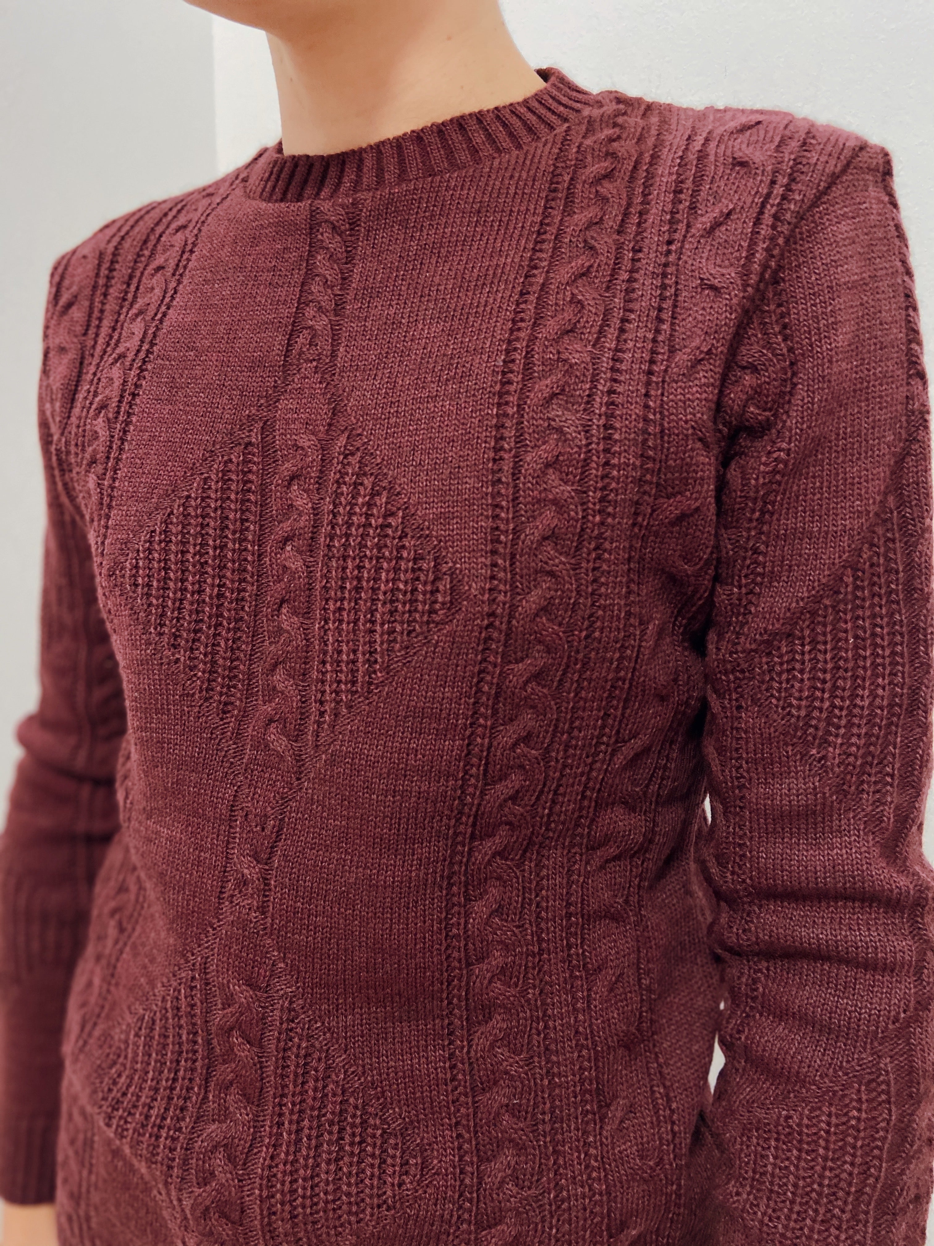 Maglia a trecce girocollo
