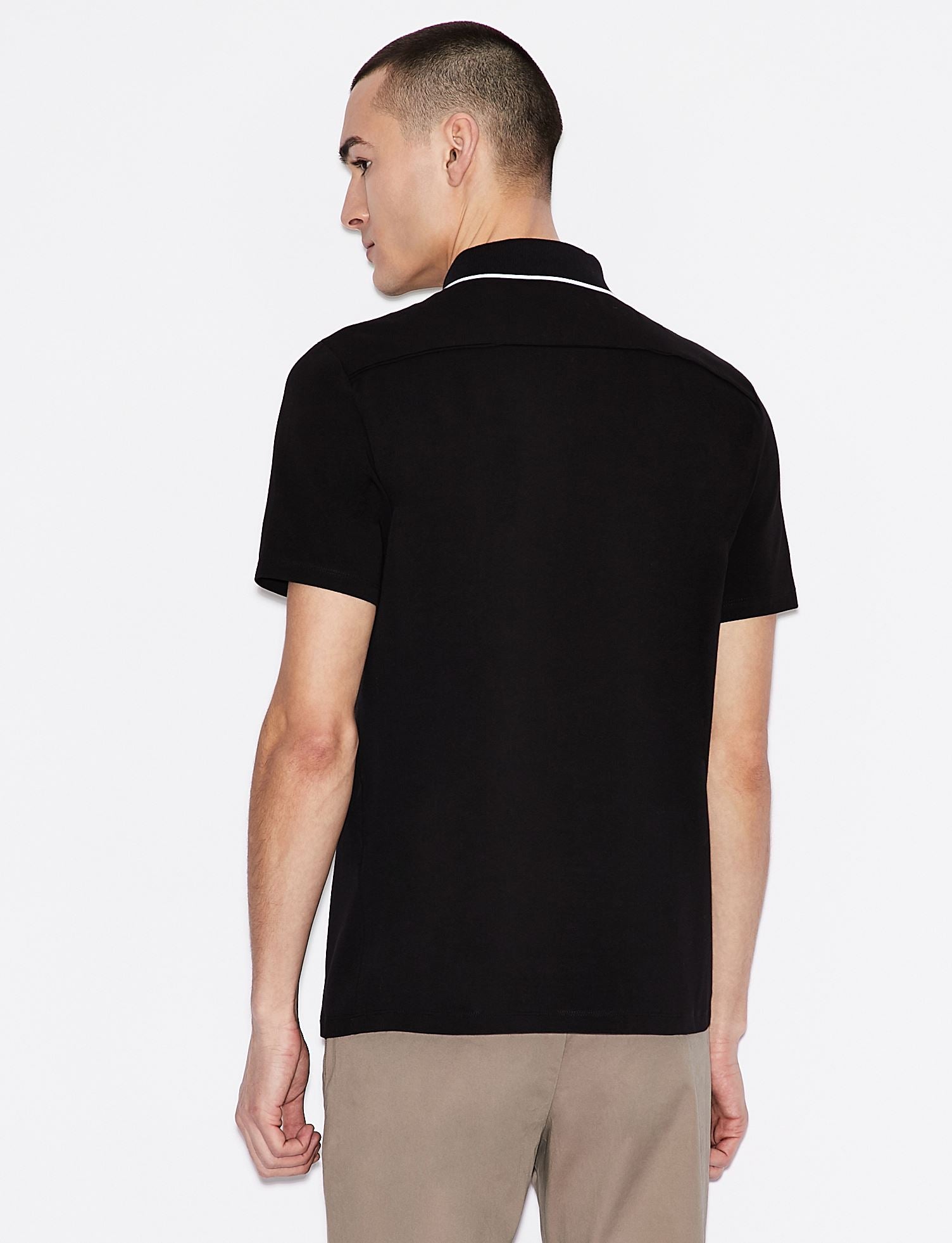 Polo con logo nera