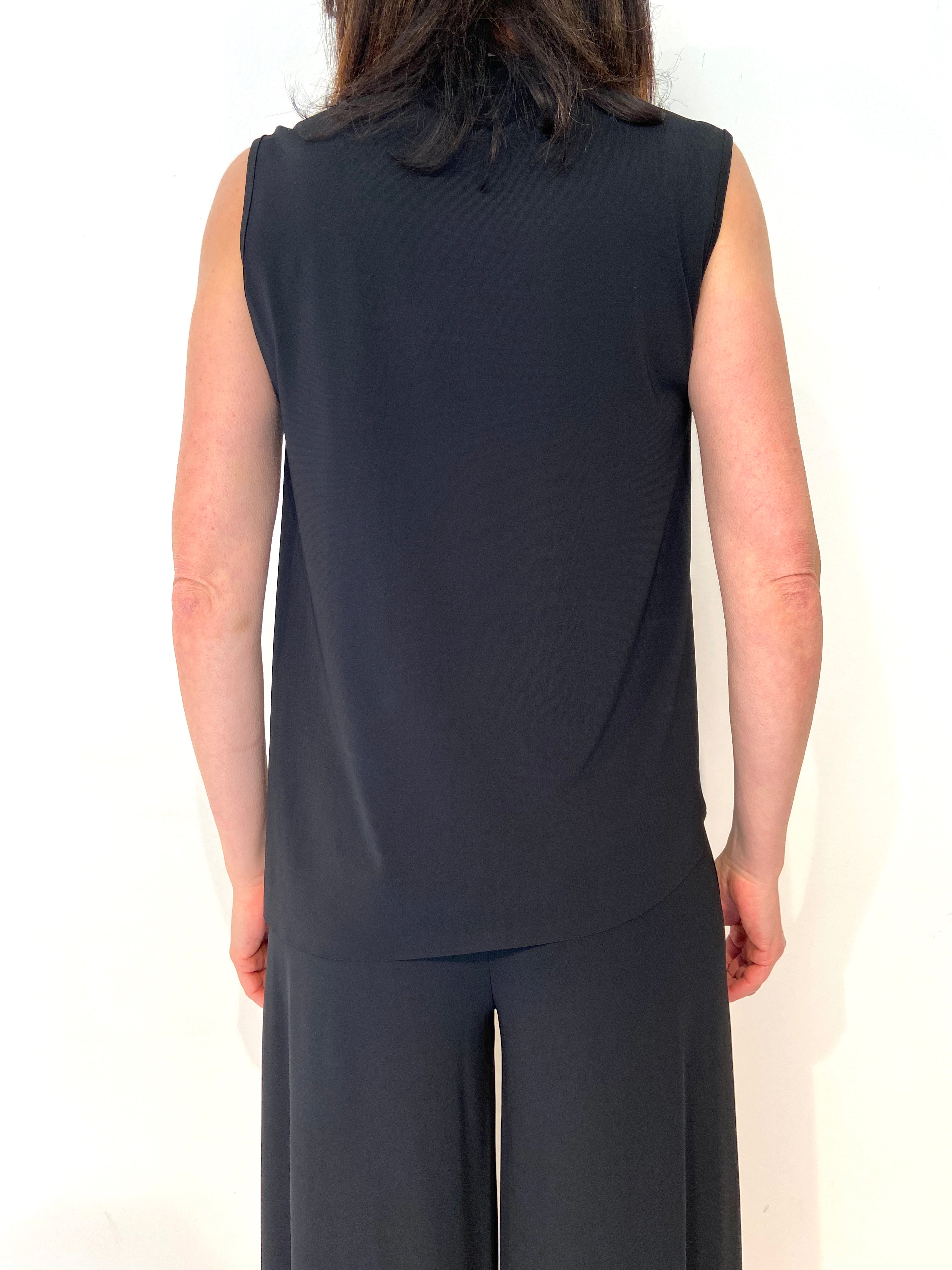 Top smanicato girocollo