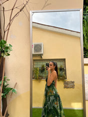 Abito lungo in tulle con spacchi