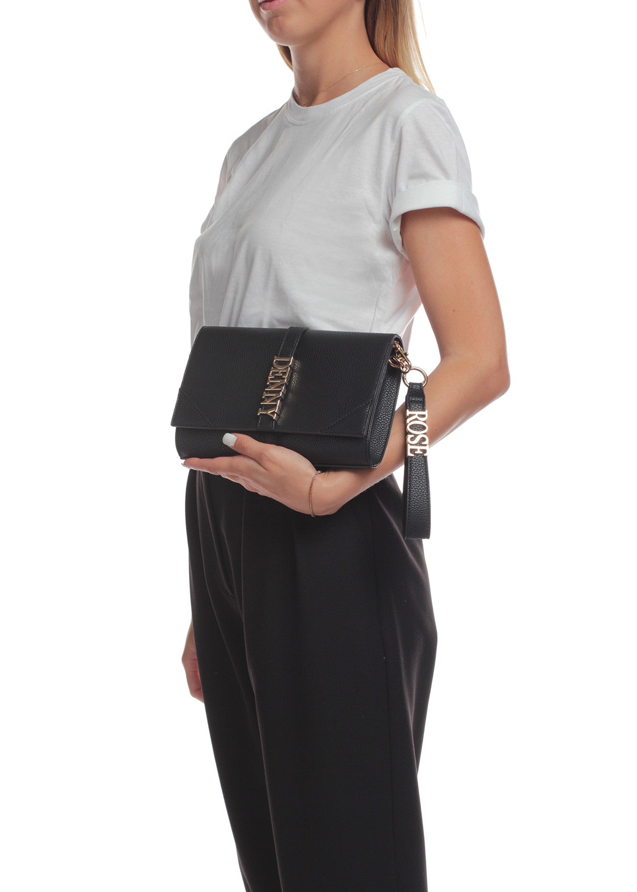 Crossbody con lettering in metallo