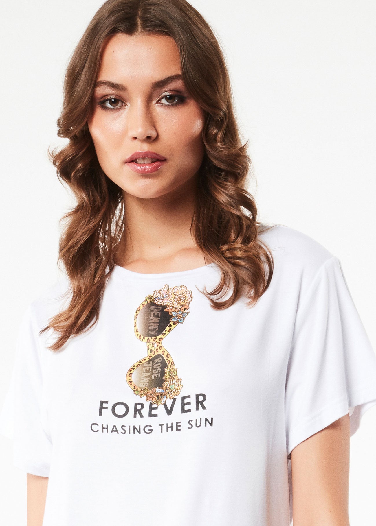 T-shirt con applicazioni