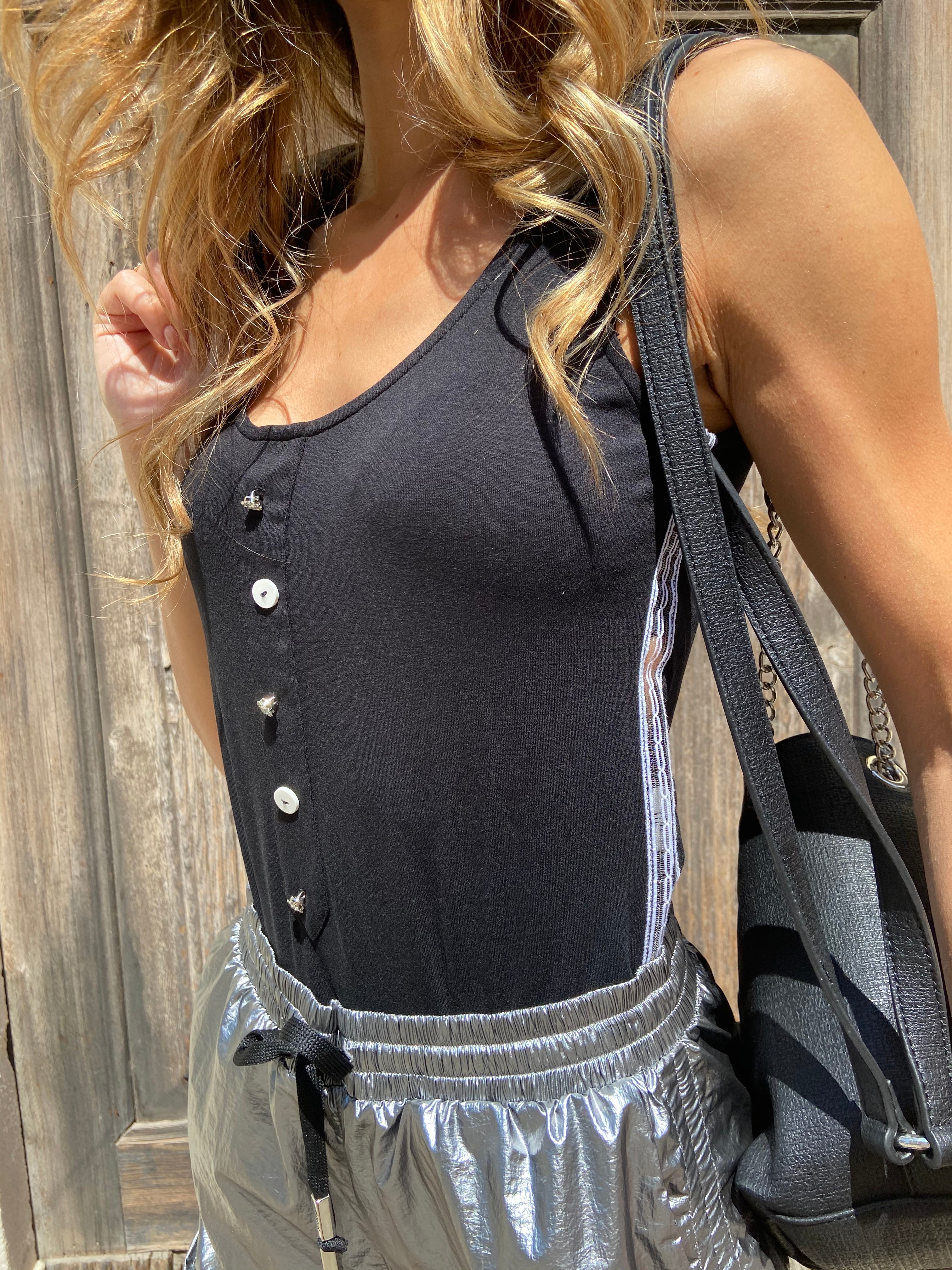 Body con bottoni