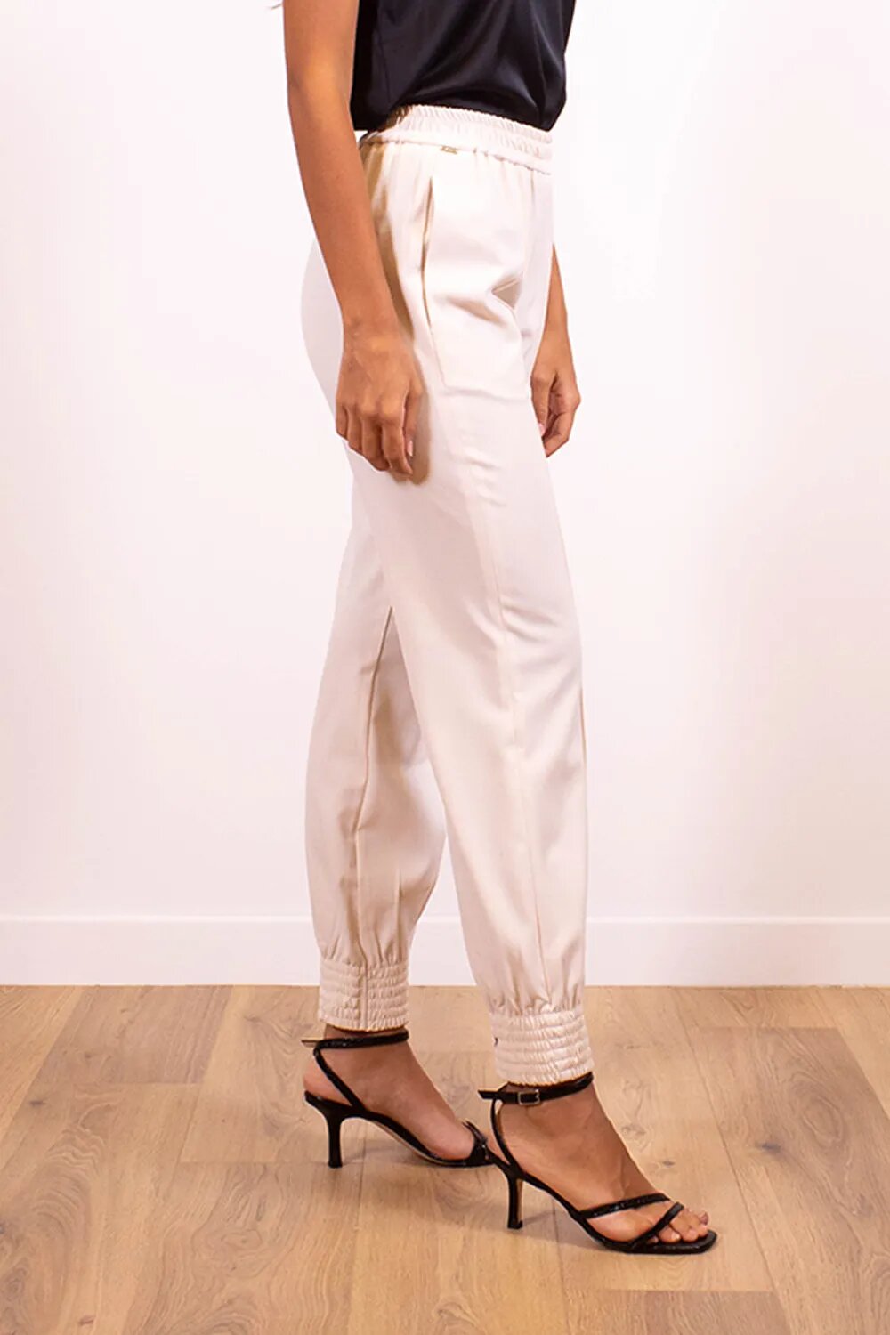 Pantaloni con elastico
