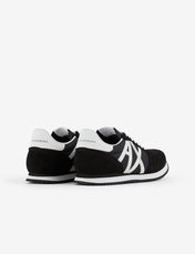 Sneakers nere