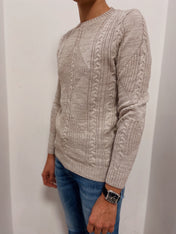 Maglia a trecce girocollo