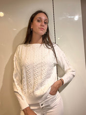 Maglioncino a trecce con perle
