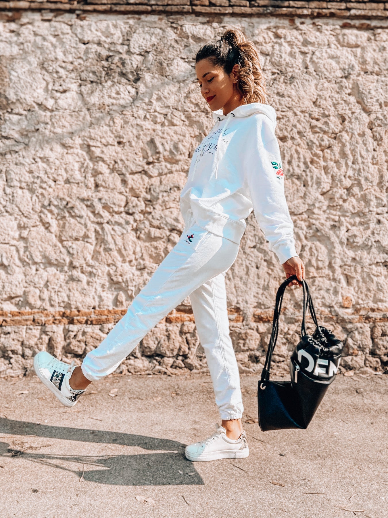 Pantaloni in cotone con patch