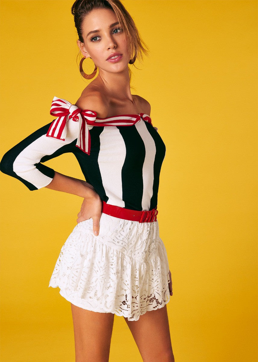 Maglia a righe off the shoulder