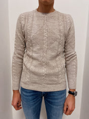 Maglia a trecce girocollo