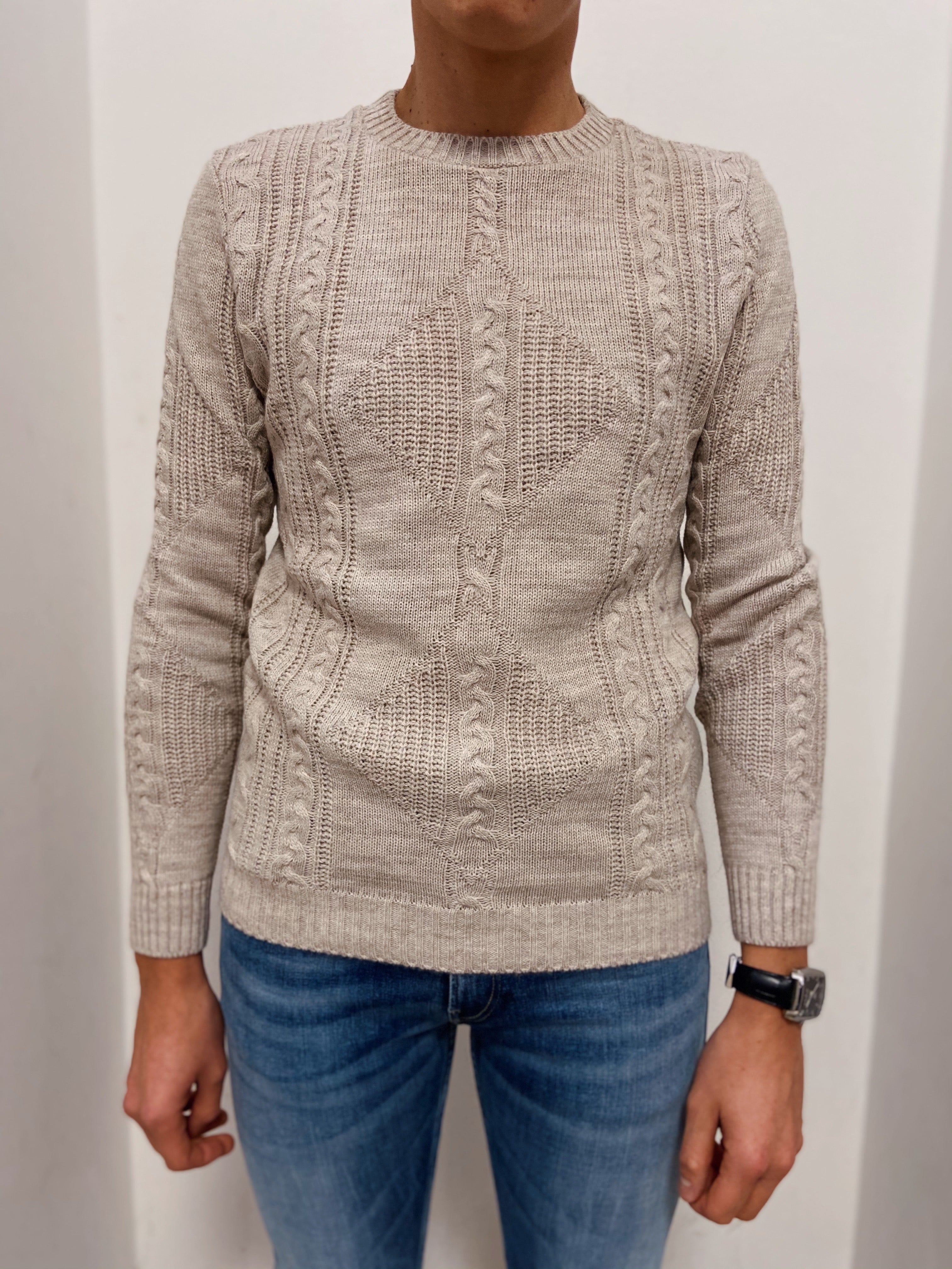 Maglia a trecce girocollo