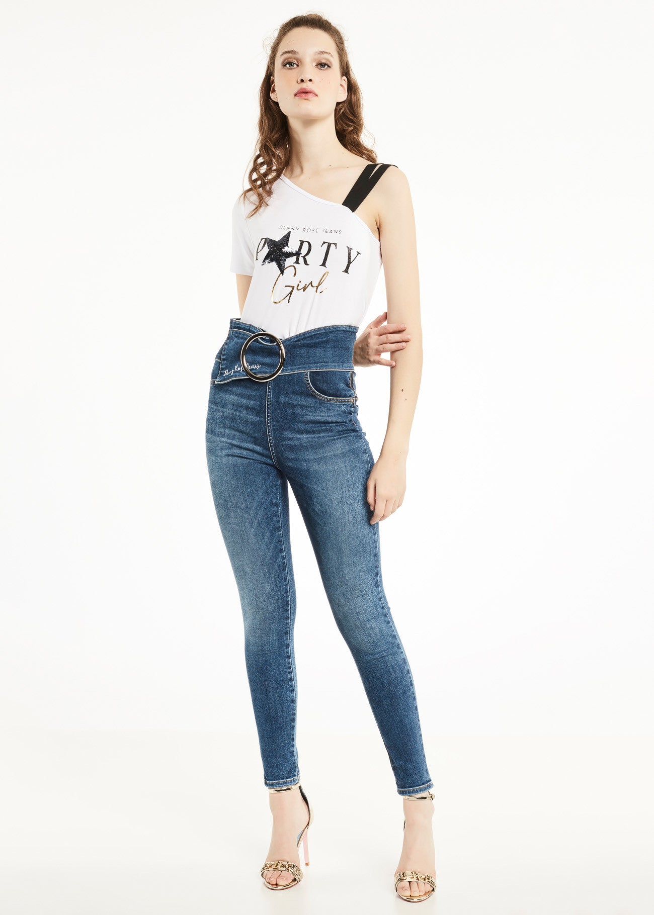 Jeans con cintura