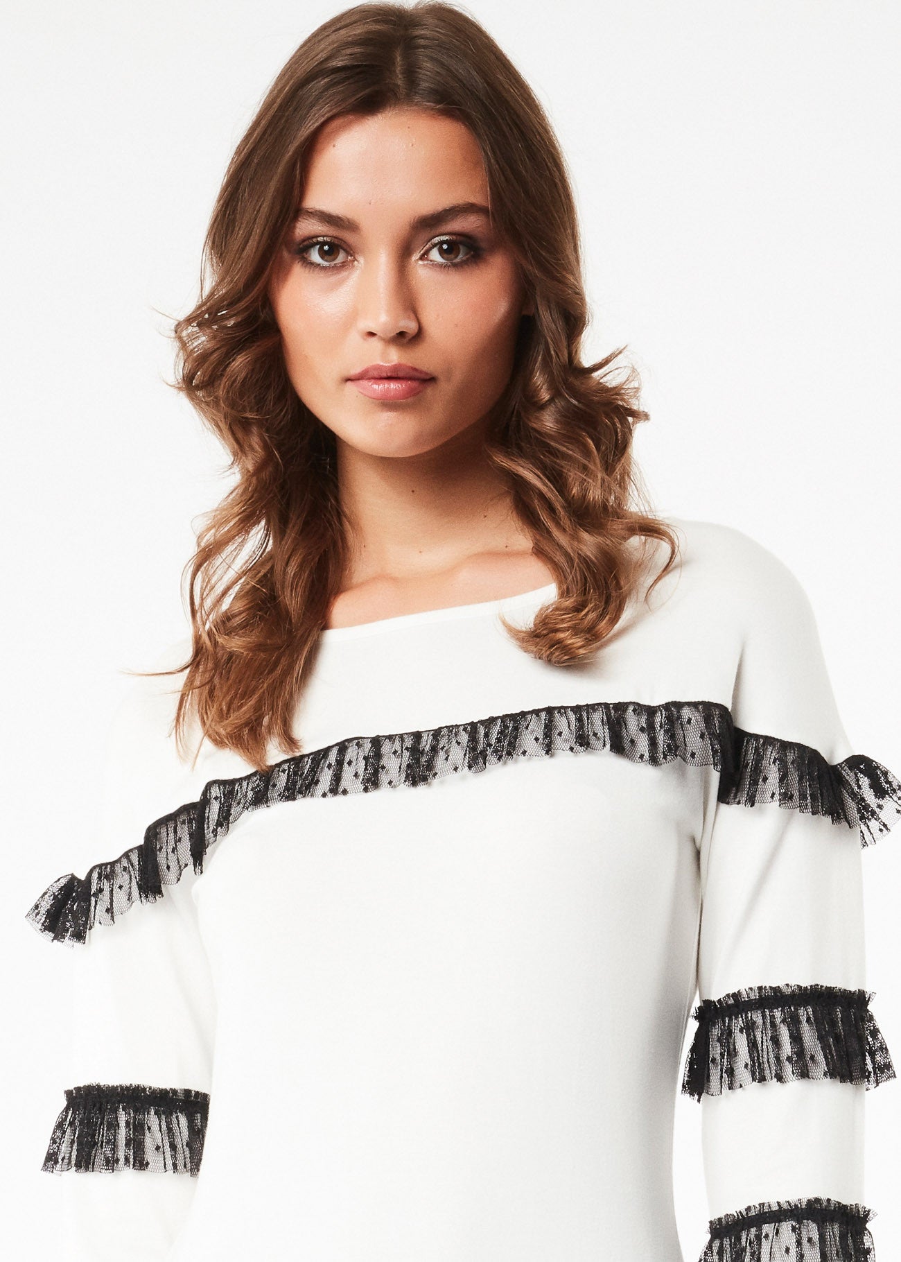 T-shirt con inserti in pizzo