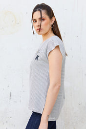 T-shirt a righe con patch