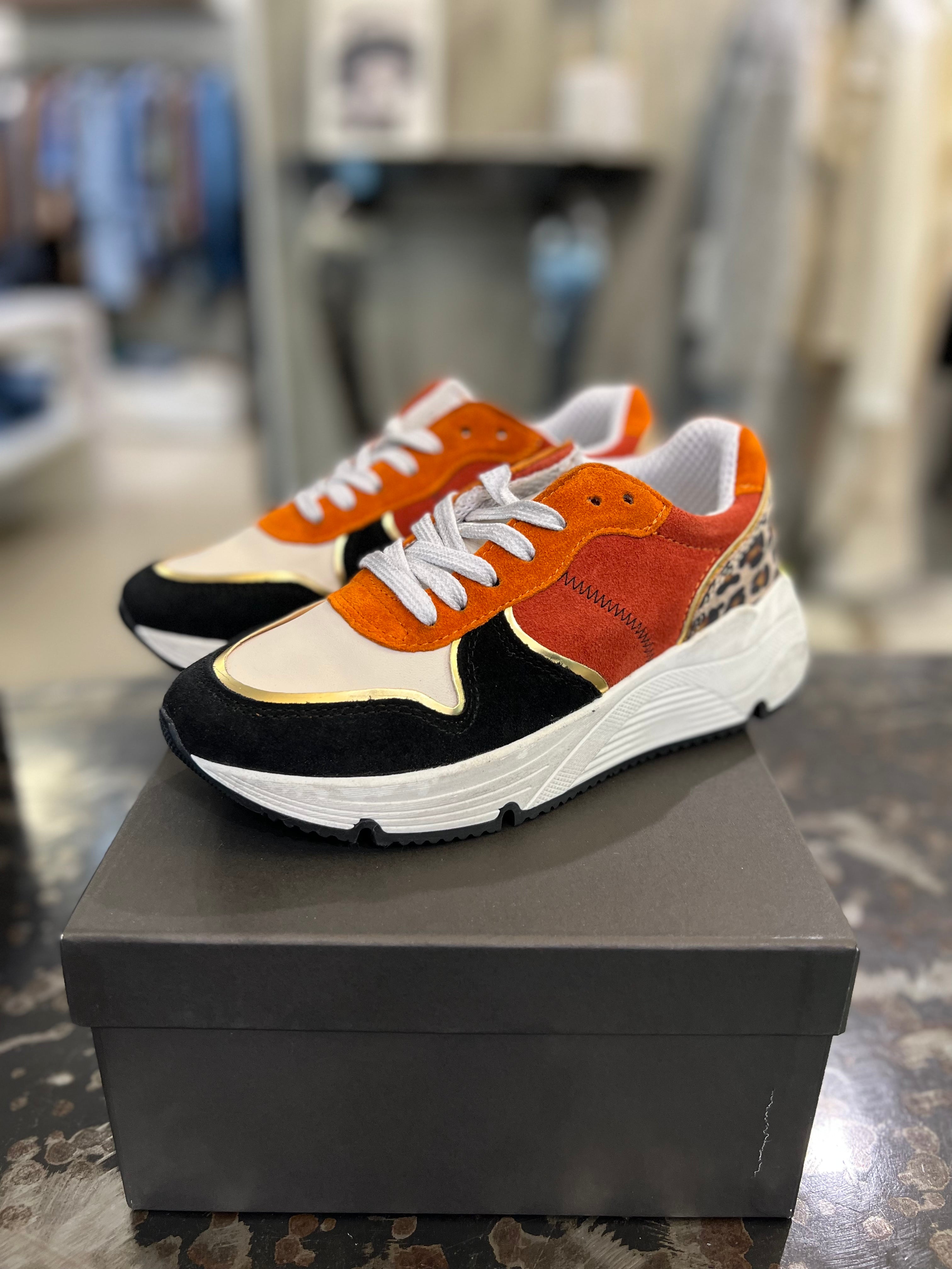 Sneakers leopard