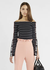 Maglia con spacchi