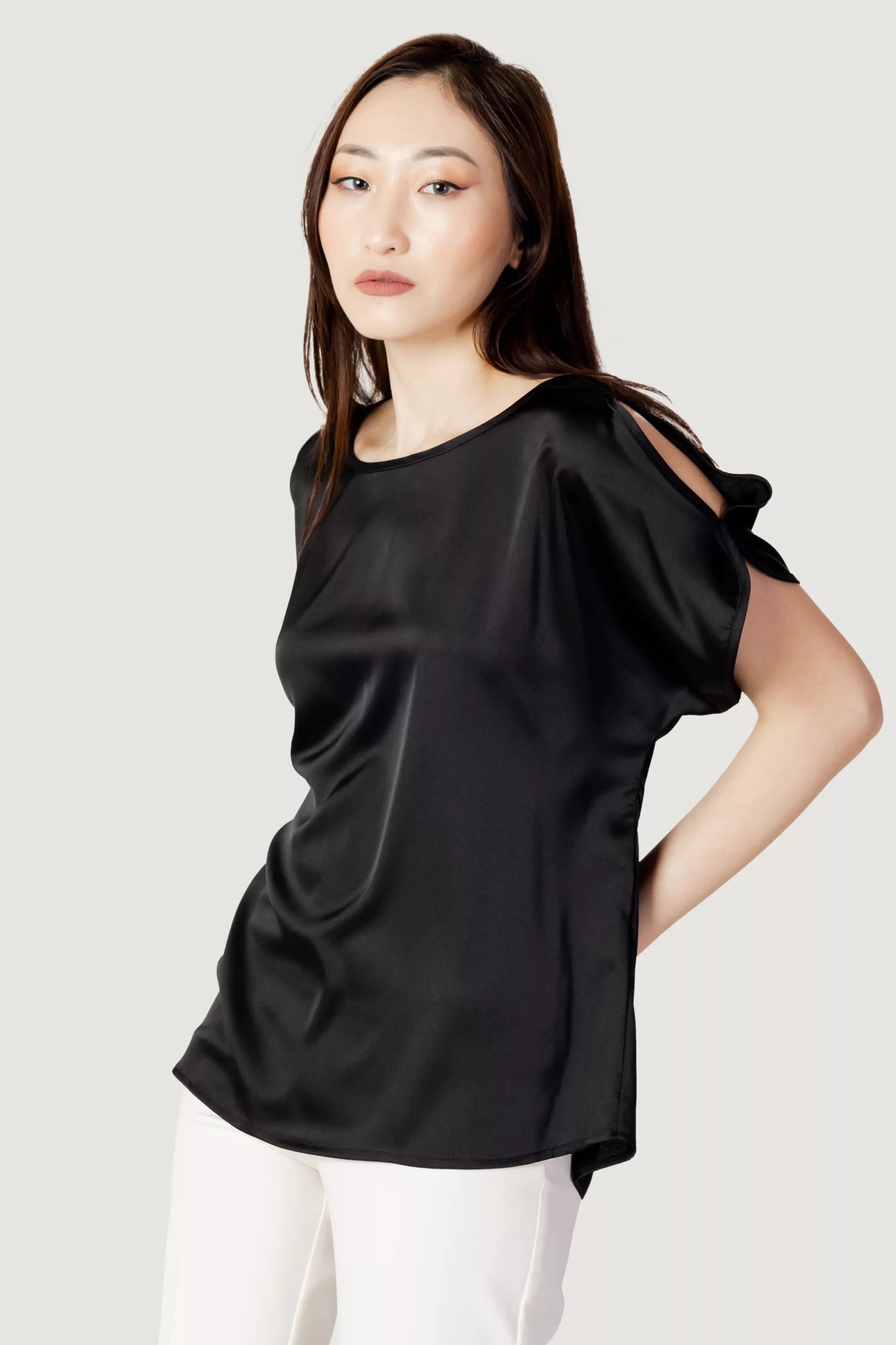 Blusa maniche corte
