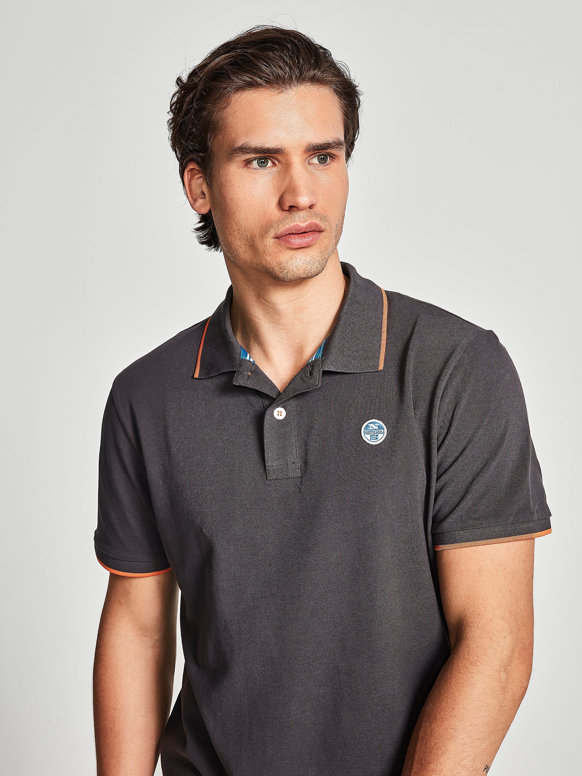 Polo grigia in piquet