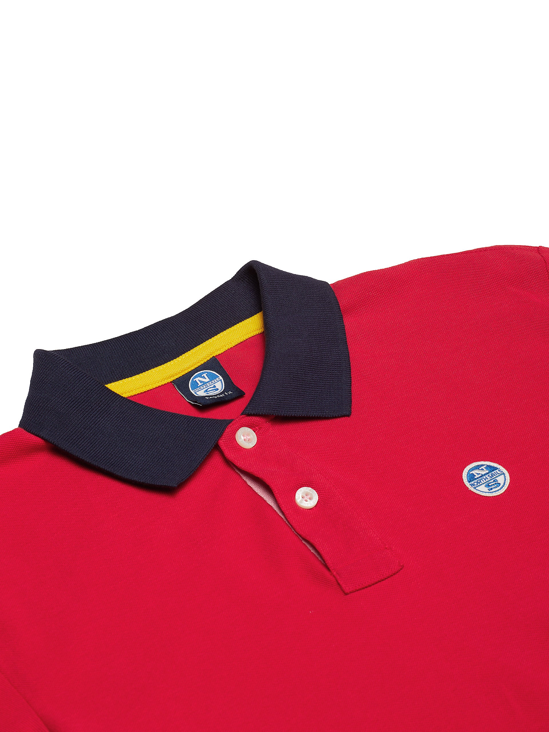 Polo rossa con contrasti
